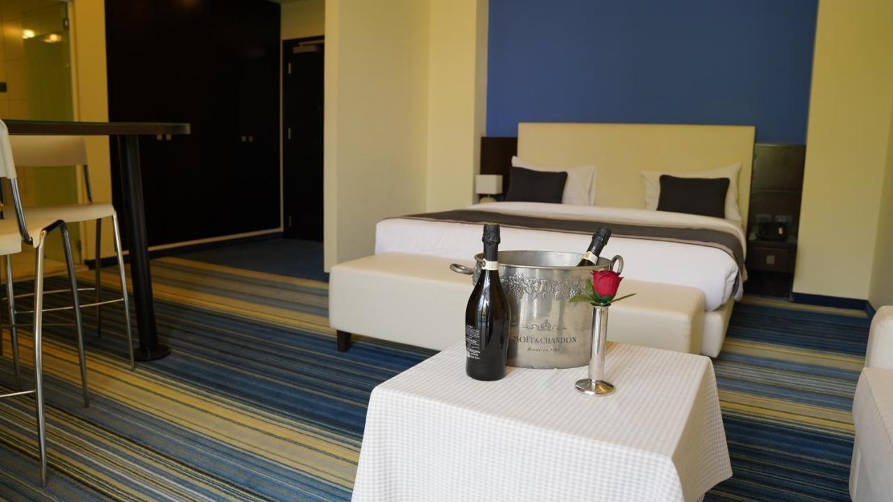 Monte Mare Hotel 朱尼耶 外观 照片